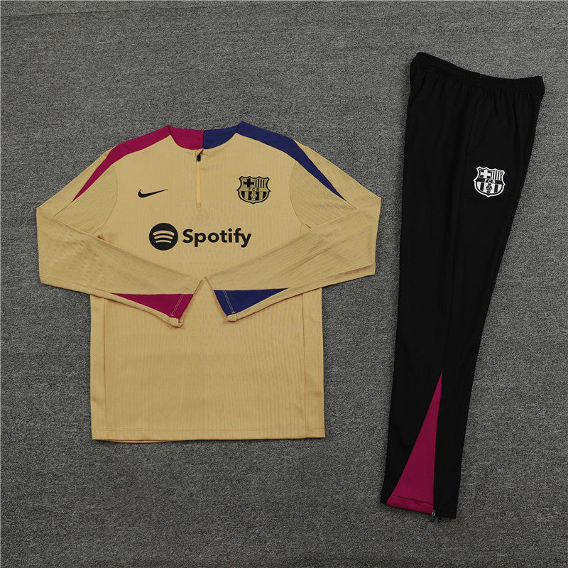 Conjunto Treino Barcelona 24/25 - Versão Jogador - Dourado e preto