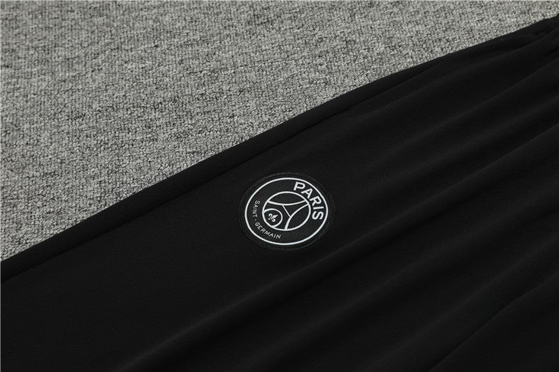 Conjunto Treino PSG 24/25 - Versão Jogador - Cinza, rosa e preto