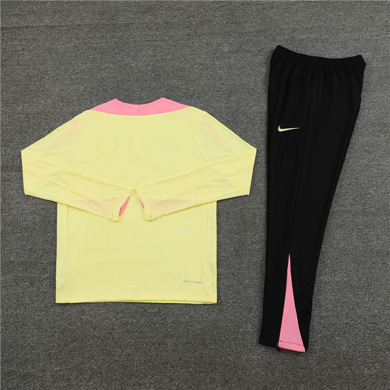 Conjunto Treino PSG 24/25 - Versão Jogador - Amarelo e preto