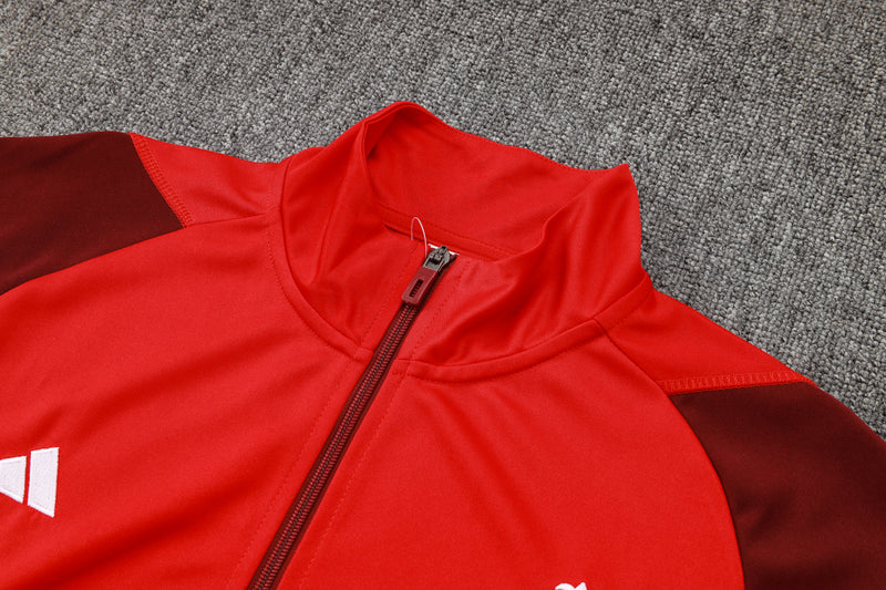Conjunto Viagem Internacional 24/25